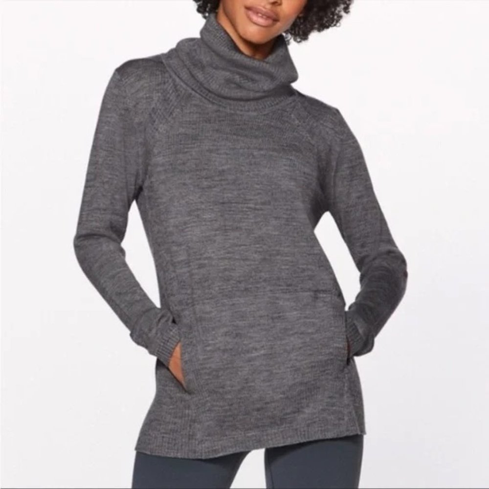 LULULEMON Sweat & Savasana Sweater Heathered Grey Merino Wool Turtleneck Sz 4